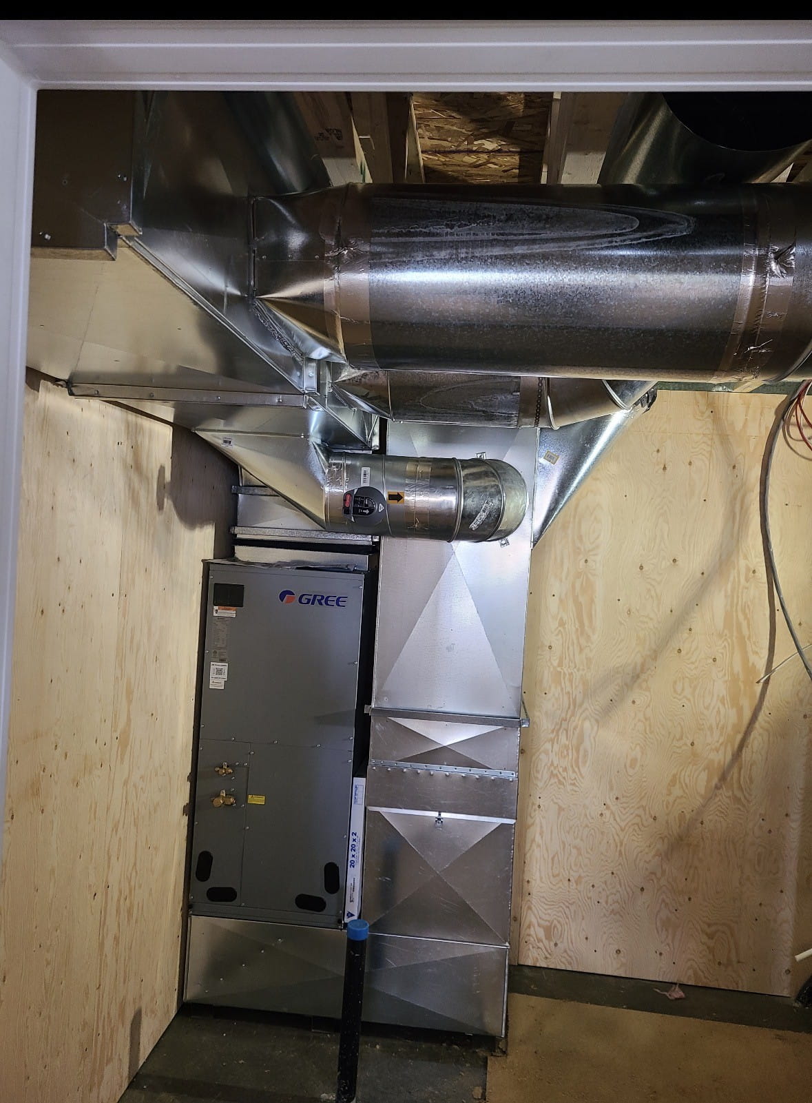 Réseau de conduits pour thermopompe centrale GREE